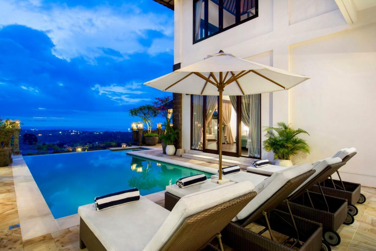Villa Amanie - Private Villa With Infinity Pool, Stunning Views And Cook ジンバラン エクステリア 写真