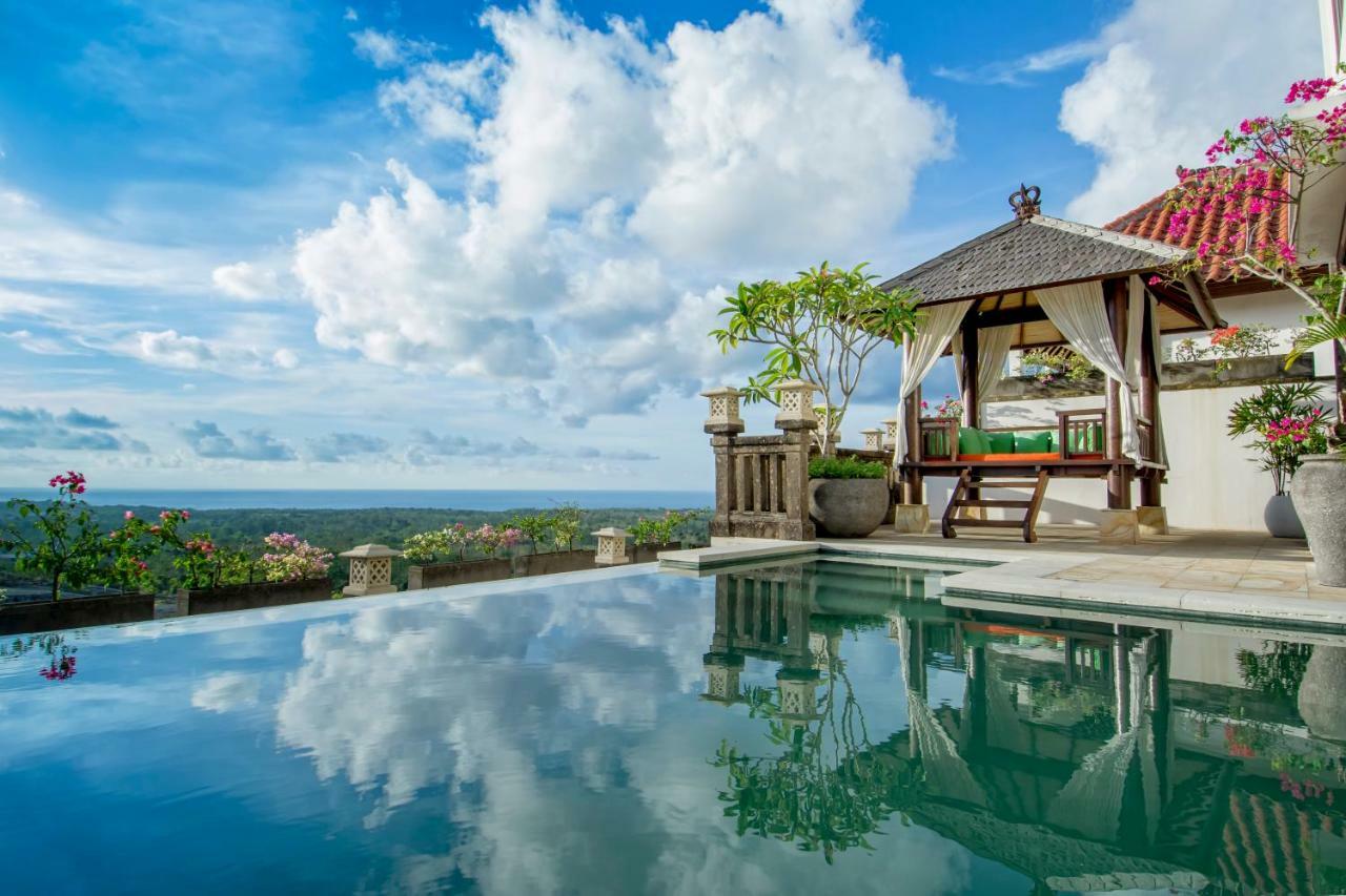 Villa Amanie - Private Villa With Infinity Pool, Stunning Views And Cook ジンバラン エクステリア 写真