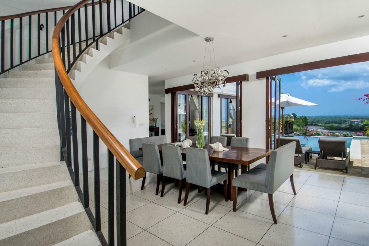 Villa Amanie - Private Villa With Infinity Pool, Stunning Views And Cook ジンバラン エクステリア 写真